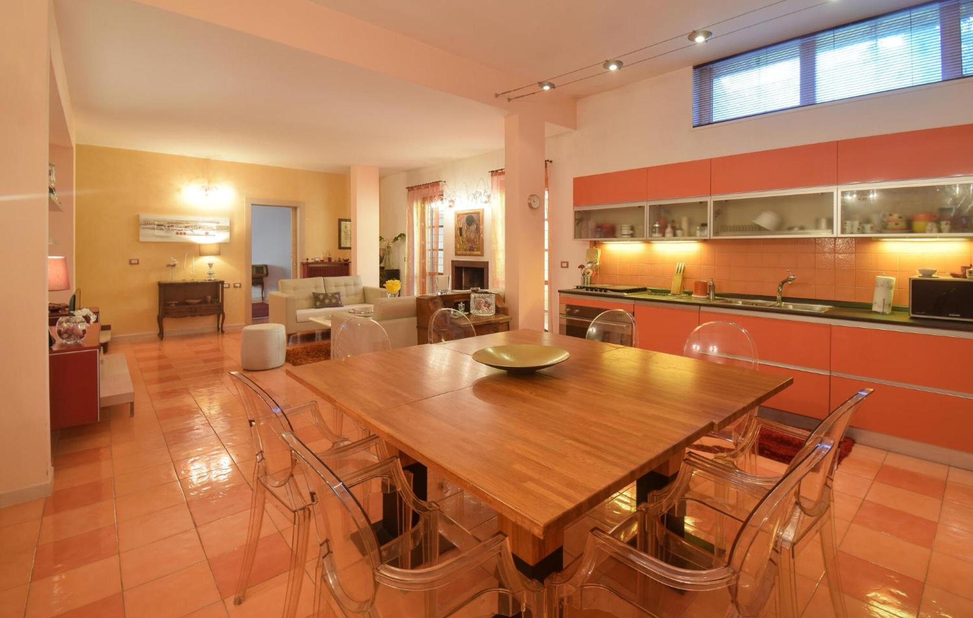 Ferienhaus 6 Bedroom Awesome In Rom