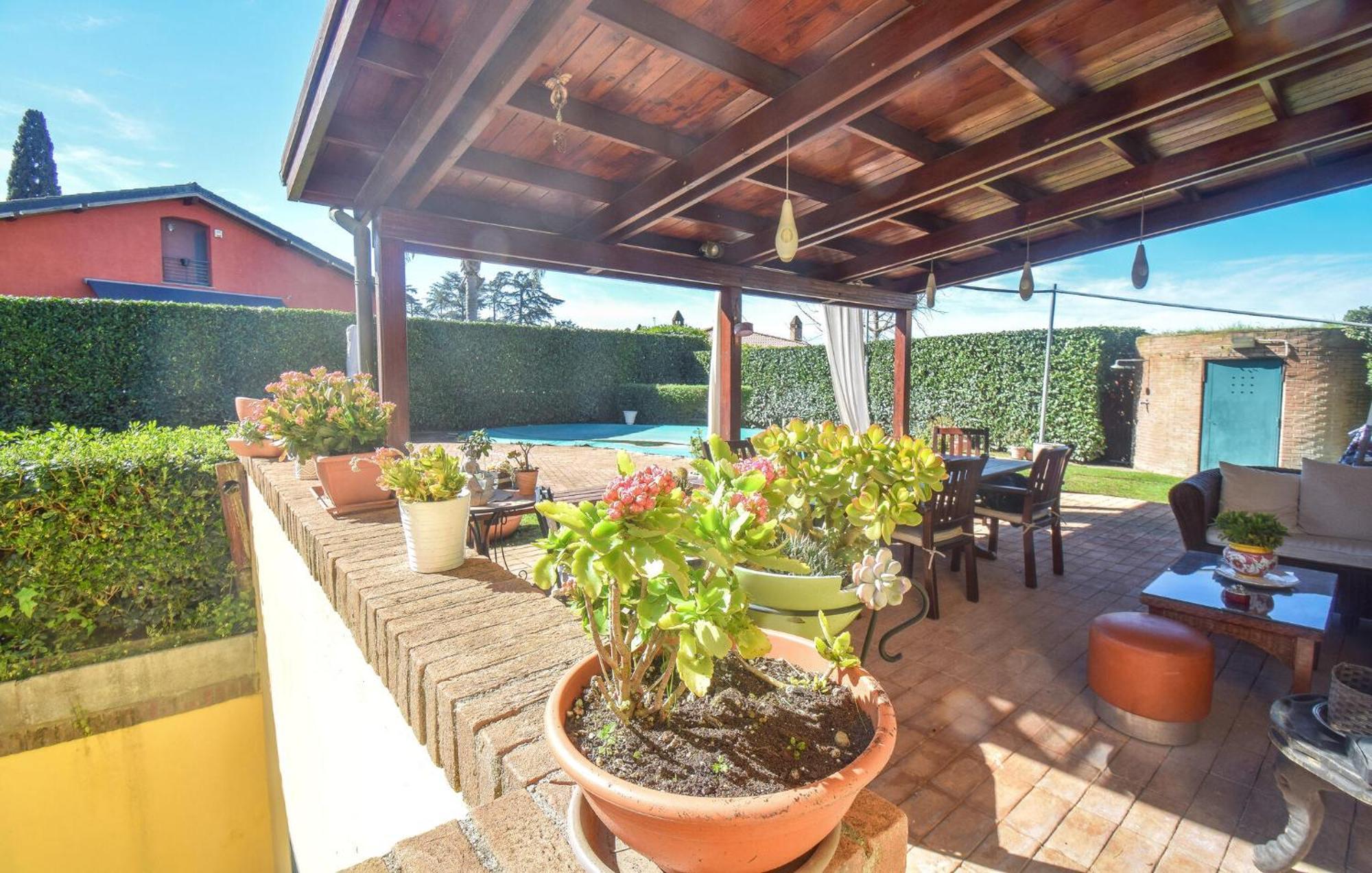 Holiday home 6 Bedroom Awesome In *
