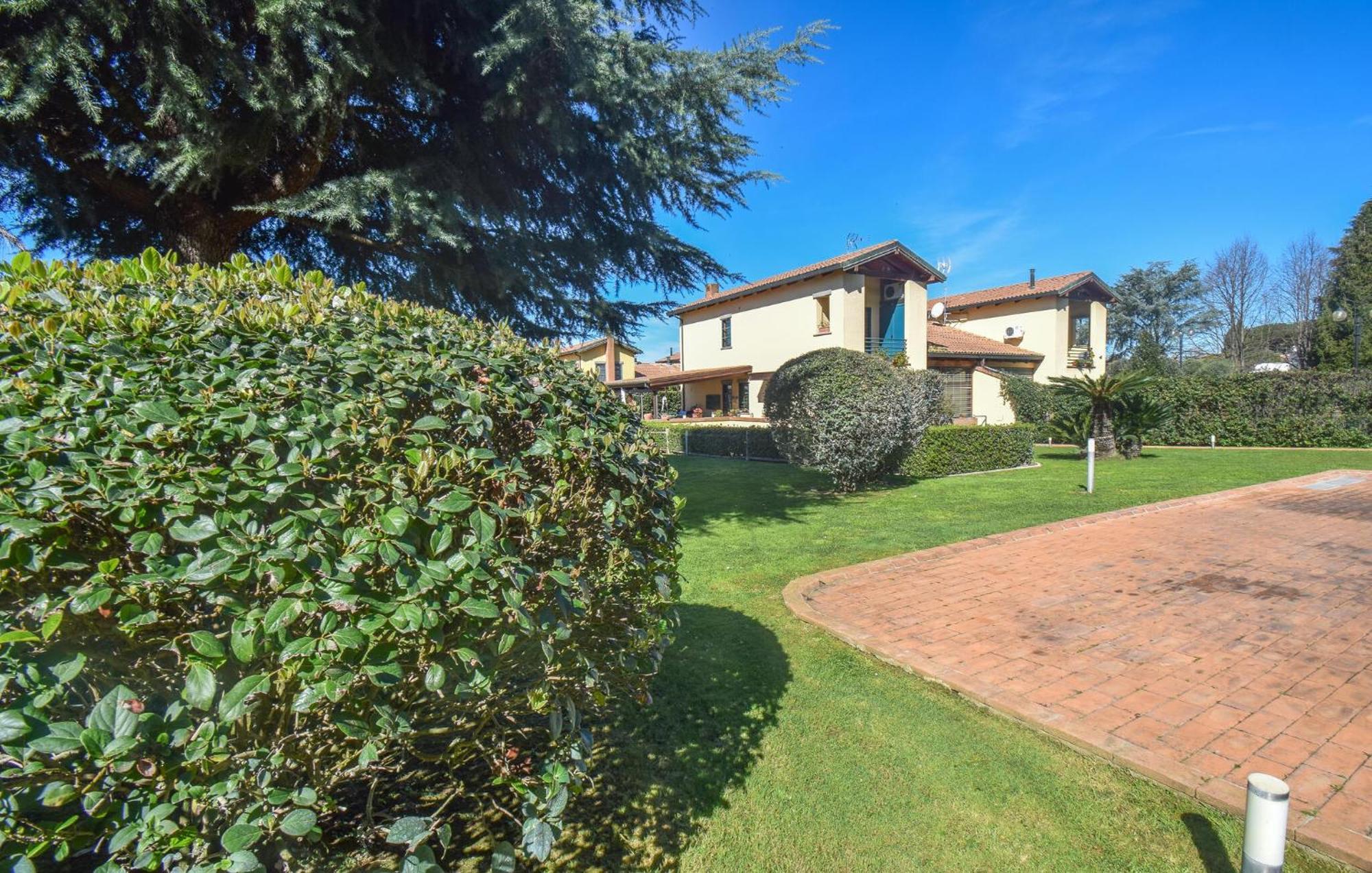 6 Bedroom Awesome In Ferienhaus *